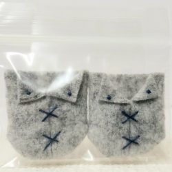 ブーツ：灰＋青糸①